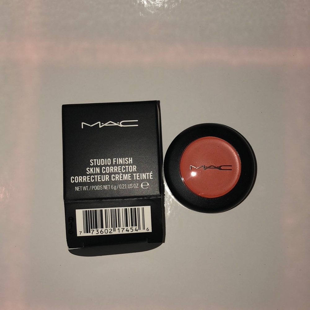 Mac studio finish skin corrector set of two